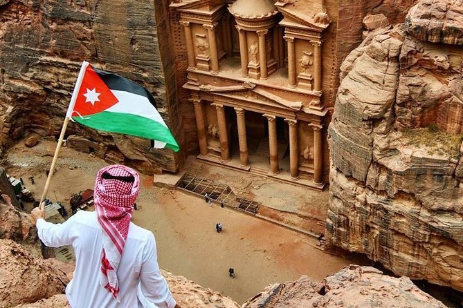 2-Day Private Tour in Jordan: Petra | Wadi Rum | Dead Sea from Amman - Day one: from Amman to Petra’s Siq