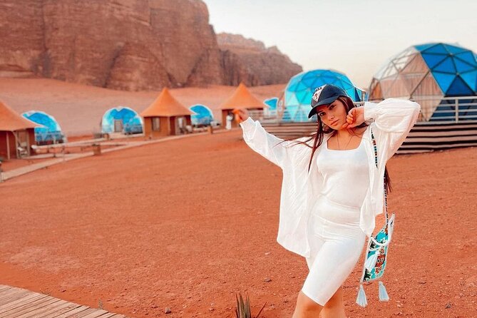 2 Days Petra Wadi Rum and Dead Sea Private Guided Tour - The morning jeep tour with local Bedouin drivers