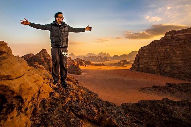 2 Hour Jeep Tour - Wadi Rum Desert & Canyon - Khazali Canyon and ancient markings in the rock