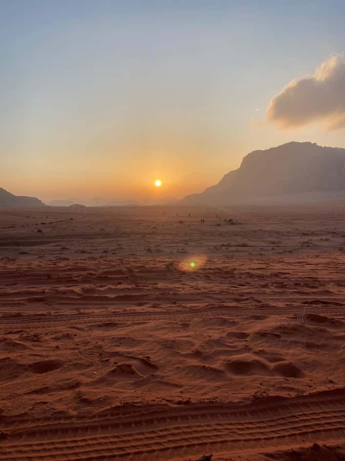 2H Jeep Tour Morning or Sunset Wadi Rum Desert Highlights - Al Ramal Red Sand Dune: the most active part