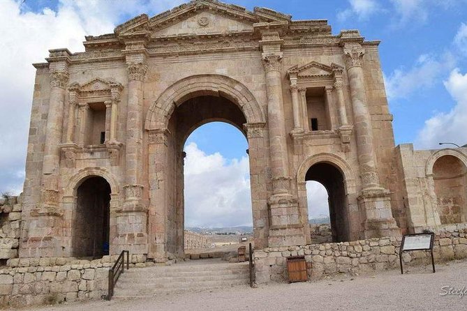 4-Day Tour from Amman: Amman, Nebo, Jerash, Petra, Wadi Rum and Dead sea - Should you book it?