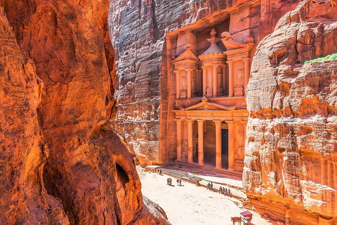 4 days private tour in Jordan with pick up - Day two: Madaba mosaics, Mount Nebo, and the road to Petra