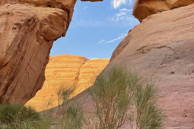 4 Hour Jeep Tour Wadi Rum Desert Highlights (morning or sunset) - Climbing Al Ramal Red Sand Dune