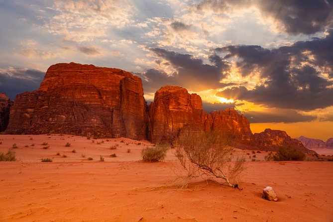 4-Night Private Jordan Cultural Tour: Jerash, Petra, and Wadi Rum Overnight - A two-hour 4x4 ride in Wadi Rum