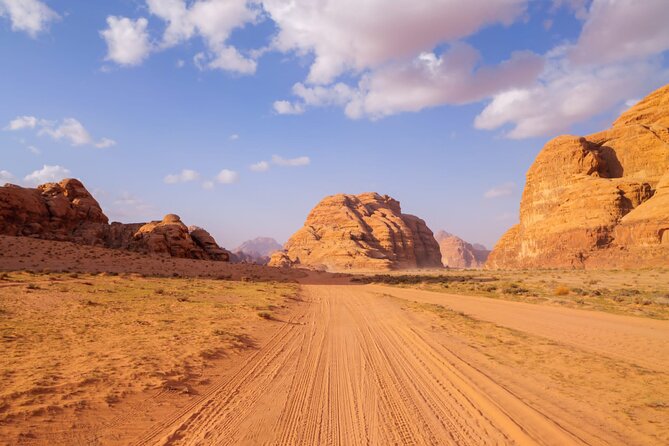 4x4 Full-Day Desert Tour - Small Arch, Lawrence House, and Mushroom Rock