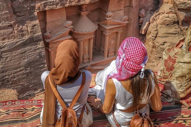 5-Day Private Tour, Jordan's Resilience - The private vehicle and what it changes