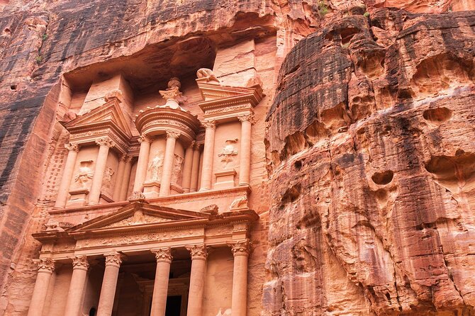 7 Days Jordan Sightseeing Tour - Day three: a two-hour Wadi Rum jeep safari