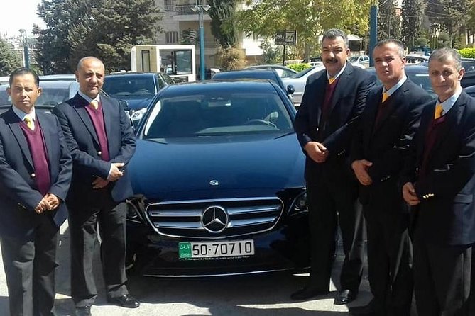Airport pickup or drop off transfer from or to Amman city - What the airport pickup looks like
