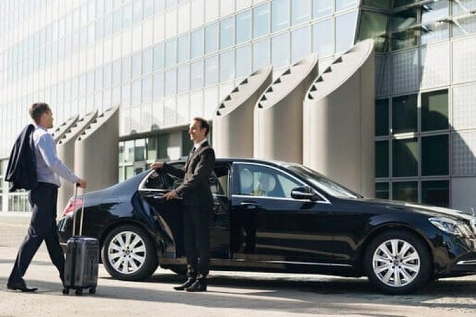 Amman Airport Private Round-Trip Transfer to Amman - A straightforward arrival in Amman