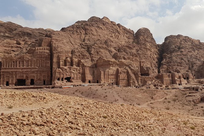 Amman and Aqaba airport lift to Petra and Wadi Rum - Belal Khalefa Hamduan as your driver