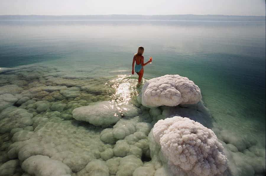 Amman: Dead Sea Day Tour with Optional Entry Fees and Lunch - The road down to the Dead Sea