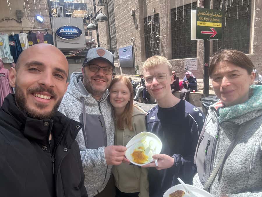 Amman: Guided Food Tour in Downtown - Local restaurants, cafes, and sweet shops
