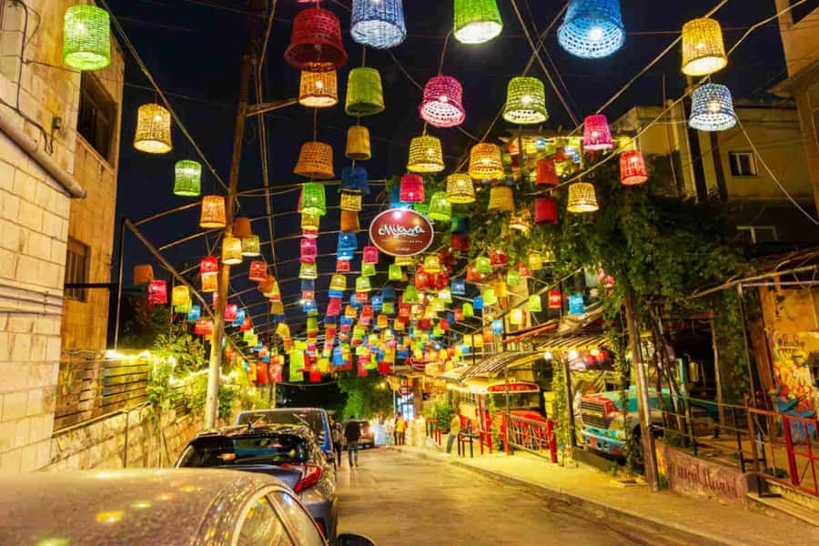 Amman: Hidden Gems & Underground Local Neighborhoods Tour - Street art and the city’s creative side