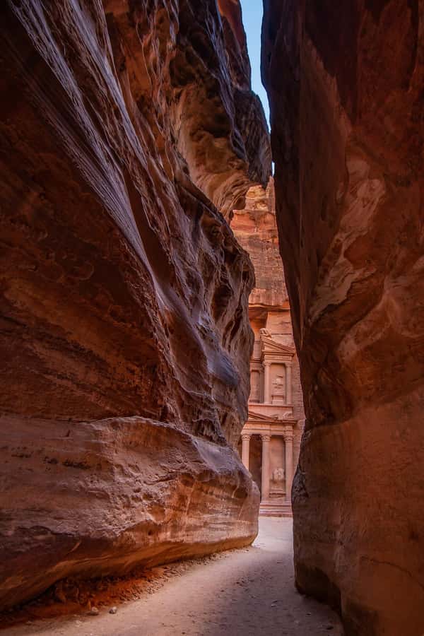 Amman: Petra, Wadi Rum, Pink Lake and Dead Sea 2-Days Trip - Petra first, with the Siq as your grand entrance