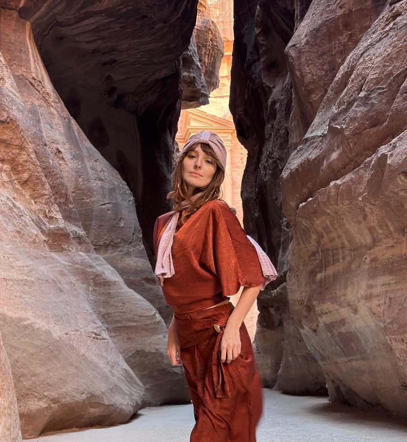 Amman to Petra Wadi Rum Dead Sea 2 or 3 Days Private Tour - Petra: choose your time carefully