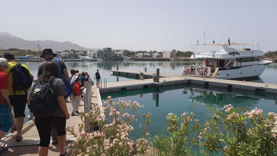 Aqaba: Red Sea Snorkeling Boat Trip with Buffet Lunch - Booking details worth keeping in mind