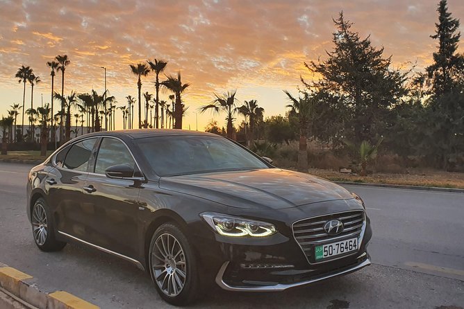Best price vip taxi - Why the name sign matters after a flight