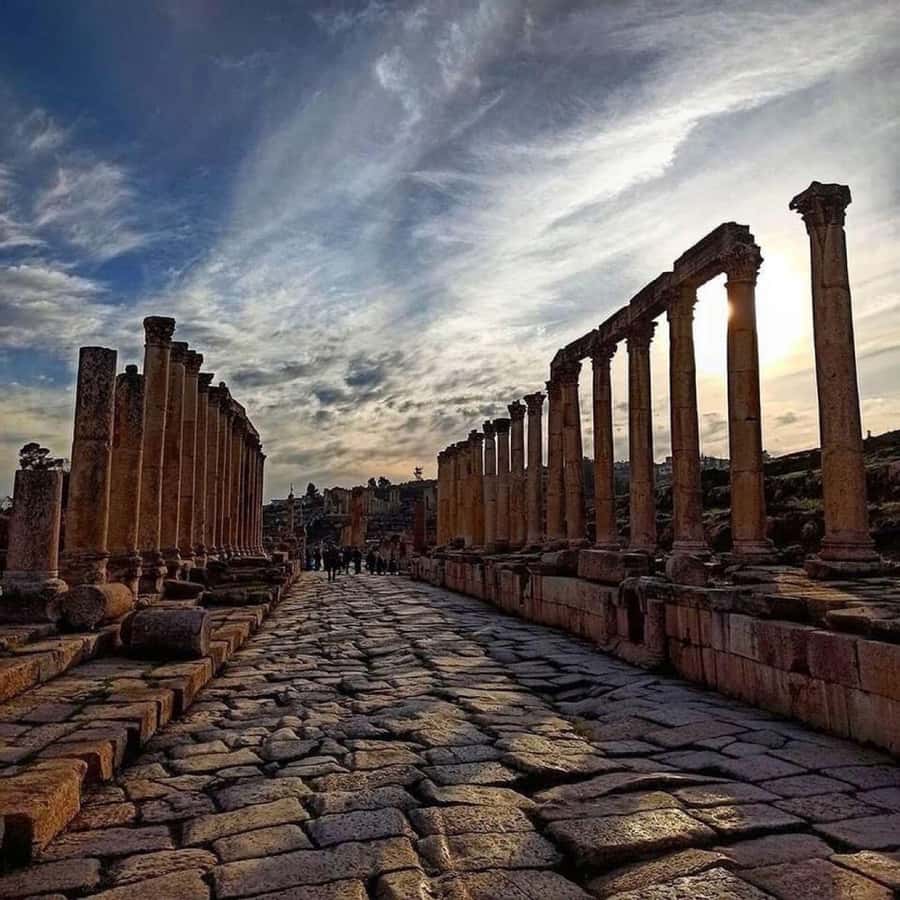 Day Tour Jerash - Ajloun and Um Qais From Amman - Umm Qais and the view across four countries