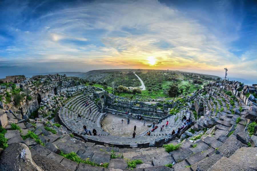 Day Tour Jerash - Ajloun and Um Qais From Amman - Three hours among the ruins of Jerash