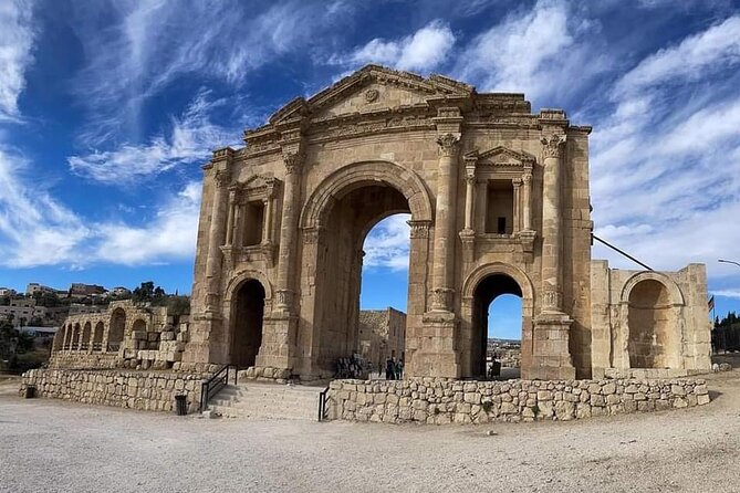 Day Tour Jerash, Ajloun and Umm Qais From Amman - Umm Qais: Roman ruins above three countries