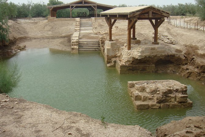 Day Tour - Madaba, Mount Nebo and Baptism Site - What the private car changes