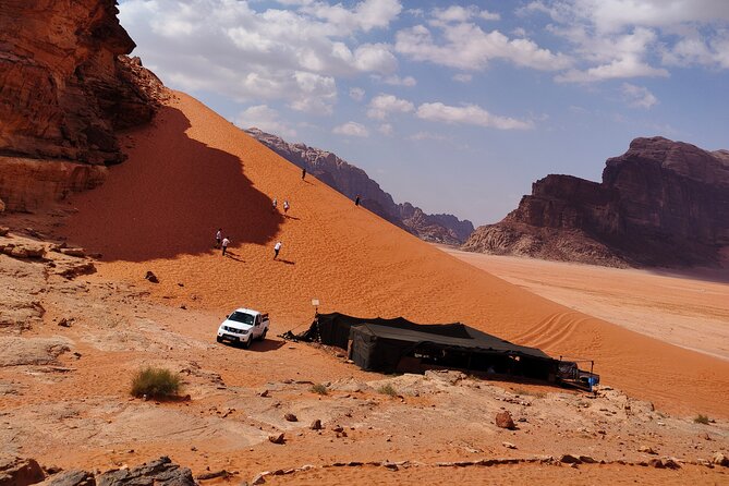 Day Tour / Traditional Meals / Over Night - Jebel Khazali and its narrow canyon