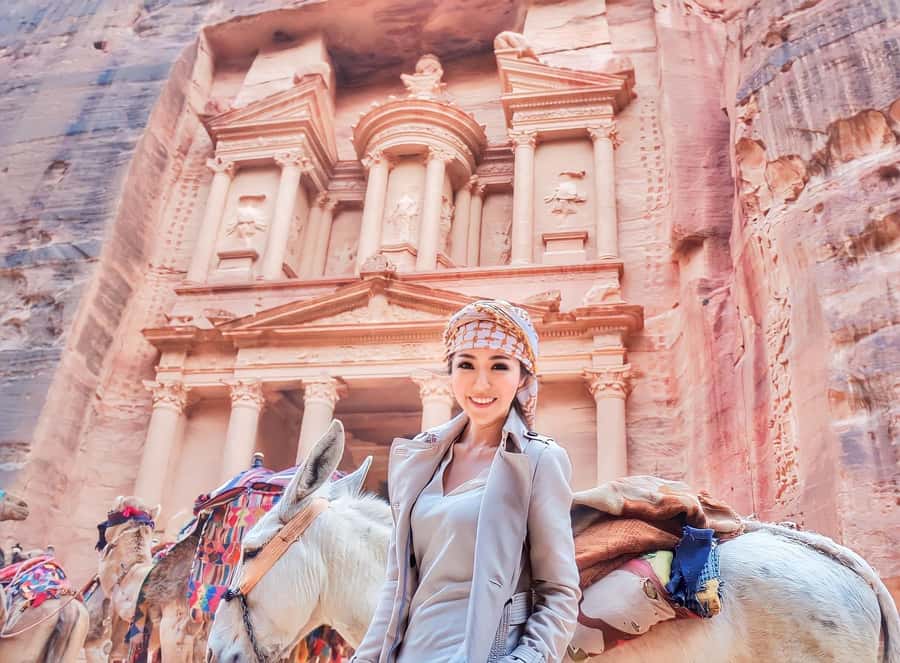 From Amman: Full-Day Private or Group Tour to Petra - Five hours inside Petra, and what fits