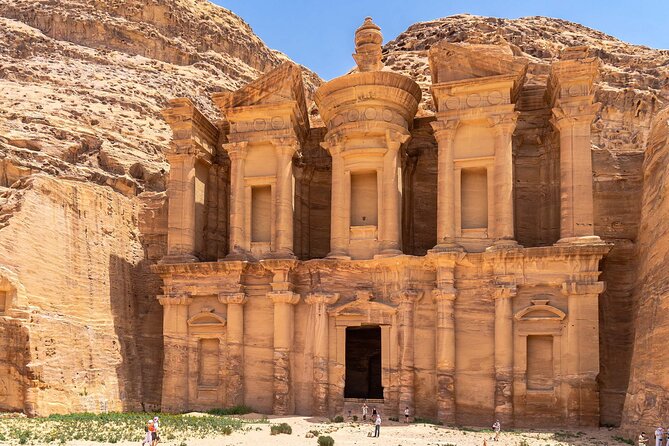From Amman: Petra and Dead Sea private Full day tour - What the private format adds