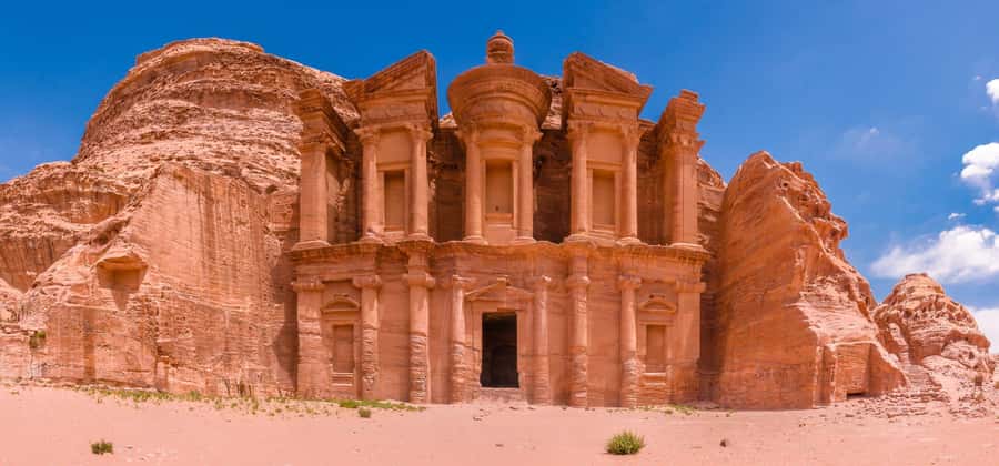 From Amman: Petra & Wadi Rum Private/Group Full Day Tour - Entering Petra through the Siq