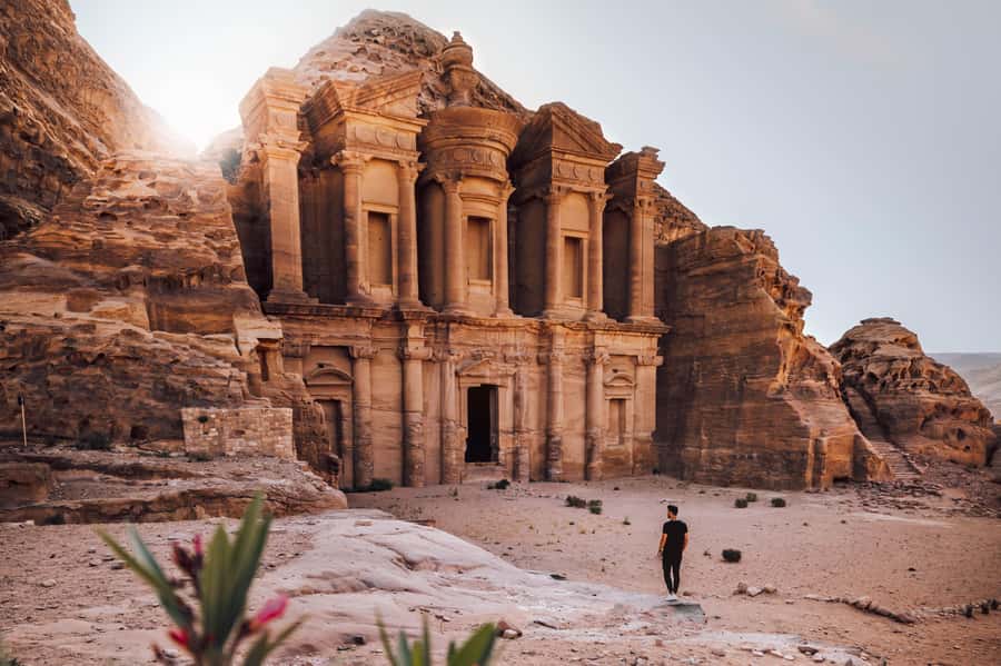 From Amman: Private Day Trip to Petra with Pickup - What the private driver adds