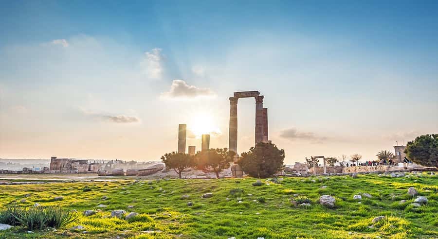 From Amman: Wadi Mujib Siq Trail Private Hiking Tour - The return ride and Amman viewpoint