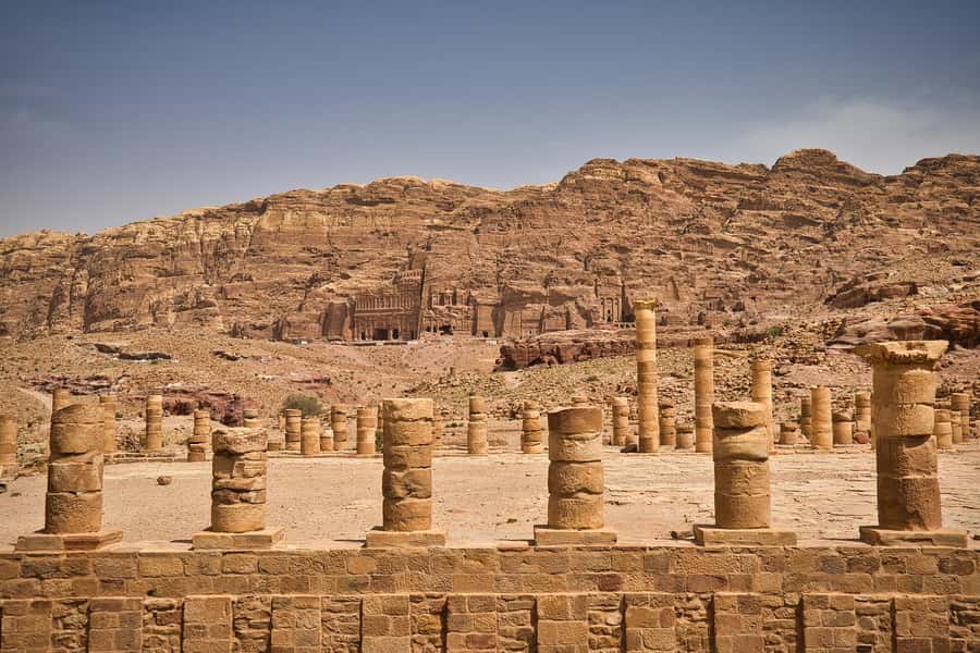 From Eilat: 2-Day Tour of Petra, Wadi Rum & Aqaba - Reaching Petra through the Siq