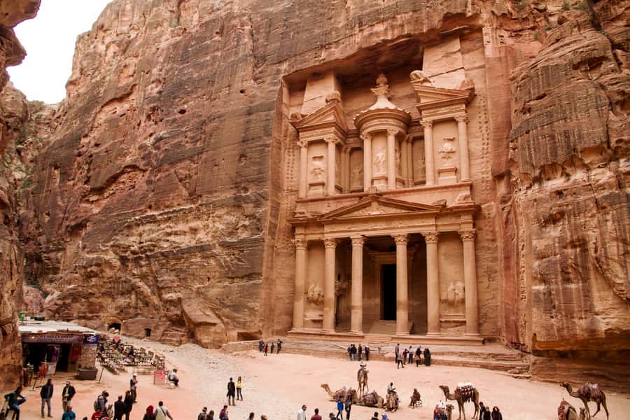 From Eilat: Petra Full-Day Guided Tour with Transfers - Entering Petra with an English-speaking guide