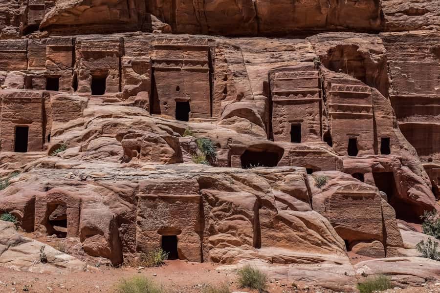From Eilat: Petra Full-Day Guided Tour with Transfers - Private or shared, and who should choose it