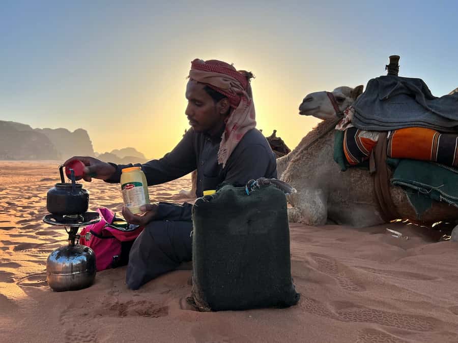 From Jerusalem: Petra, Wadi Rum & Aqaba 2-Day Glamping Tour - The guiding style and group rhythm