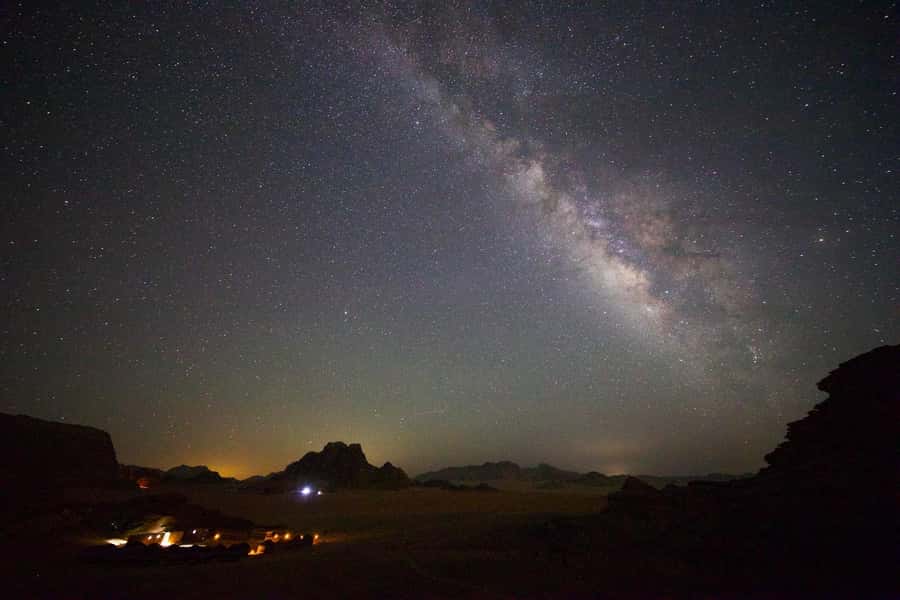 From Jerusalem: Petra, Wadi Rum & Aqaba 2-Day Glamping Tour - A Jeep ride through Wadi Rum