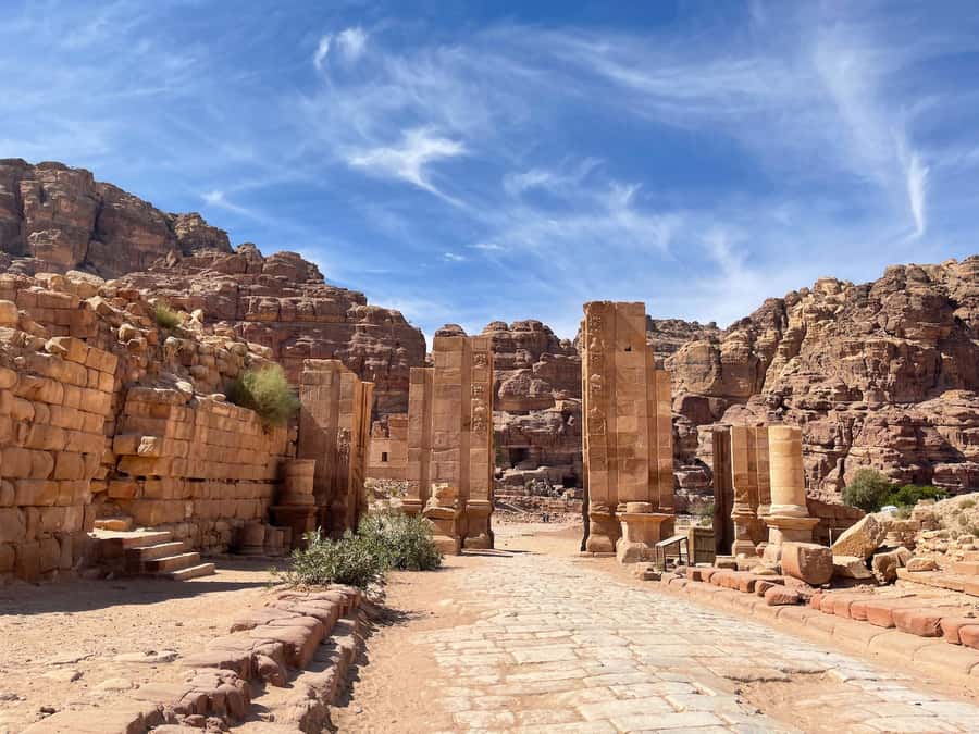 From Tel Aviv: Guided Day Trip to Petra with Lunch - Tombs, theater, and the wider ancient city