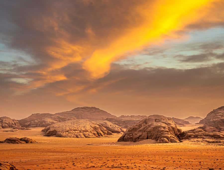 From Tel Aviv: Petra & Wadi Rum Glamping 2-Day Tour - The road to Petra