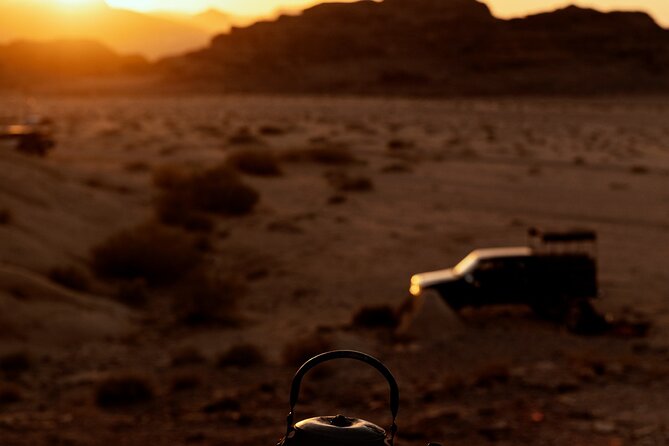Full-Day 4x4 Wild Desert Expedition with night in private tent - What makes the experience feel authentic