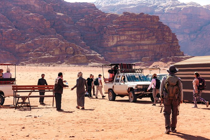 Full Day Jeep Tour in Wadi Rum Desert | Magic Bedouin Star - The midday pause keeps the heat manageable