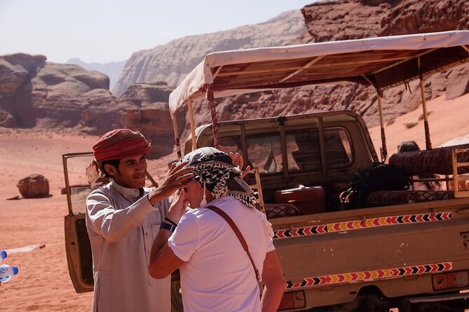 Full Day Jeep Tour in Wadi Rum (incl. Bedouin picnic lunch) - A Bedouin picnic lunch in the desert