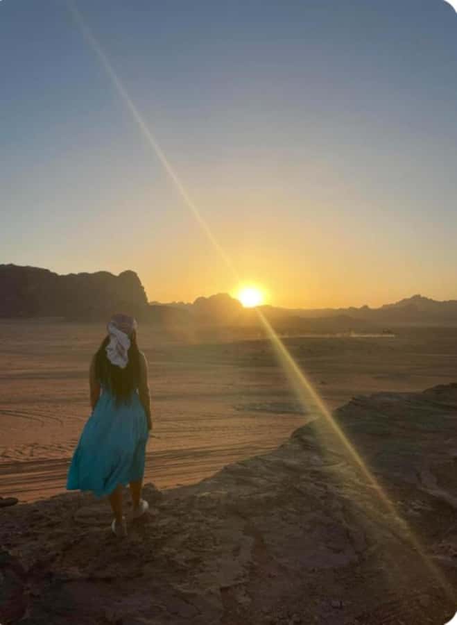 Full Day Jeep Tour ( Lunch) Wadi Rum Desert Highlights - What the guide adds to the day