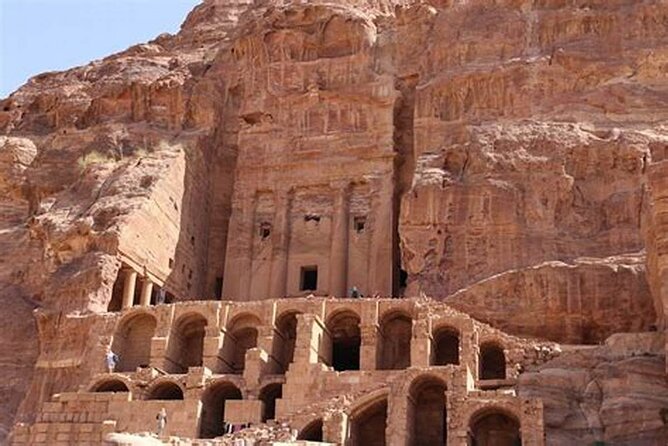 Full-Day Petra Adventure: Round-Trip Transportation from Amman - The Urn Tomb: a final hour above Petra