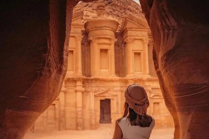 Full Day Petra and Wadi Rum Private Guided Tour - The guide question at Petra