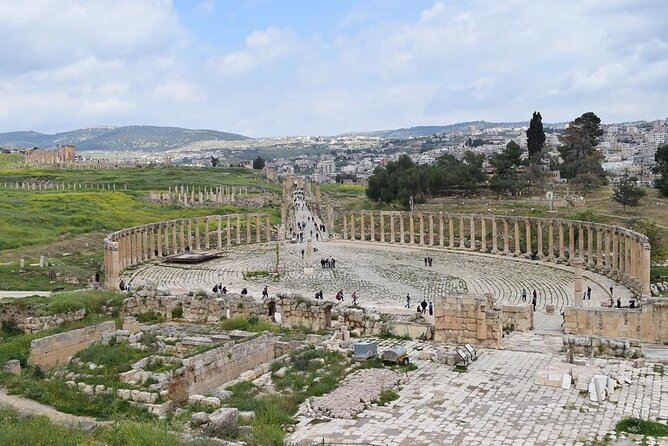 Full Day Tour Jerash, Ajloun and Umm Qais From Amman - What the private driver service adds