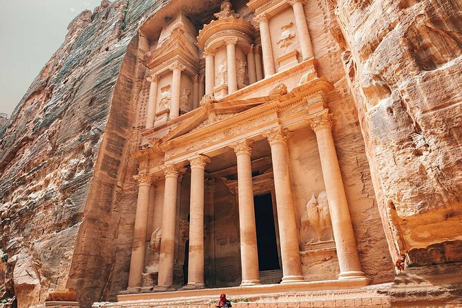 Full Day Tour Petra and Wadi Rum from Amman - What four hours at Petra really means