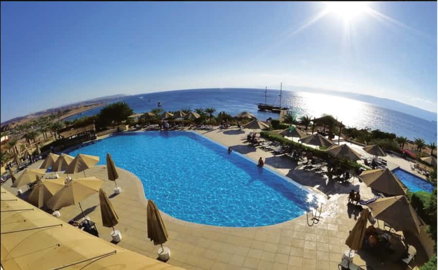 Glass Boat & Snorkeling with day use of Berenice Beach Club - Should you book the glass boat and Berenice Beach Club?
