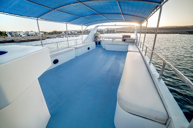 Glass-Bottom Boat 2-hours Tour and Coral-Reef Viewing from Aqaba - Why this boat trip is a good way to see Aqaba