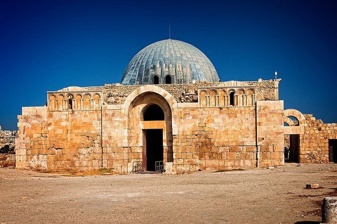 Guided Amman Tour with lunch (4 hrs) - Abdoun and lunch in an Arabic restaurant