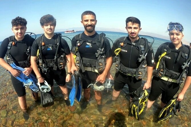 Guided Scuba Diving Adventure in Aqaba - How this compares with a snorkeling stop